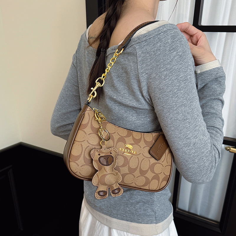 Tas tangan wanita dengan desai - Women Bags 2026 Trends ulasan dan harga